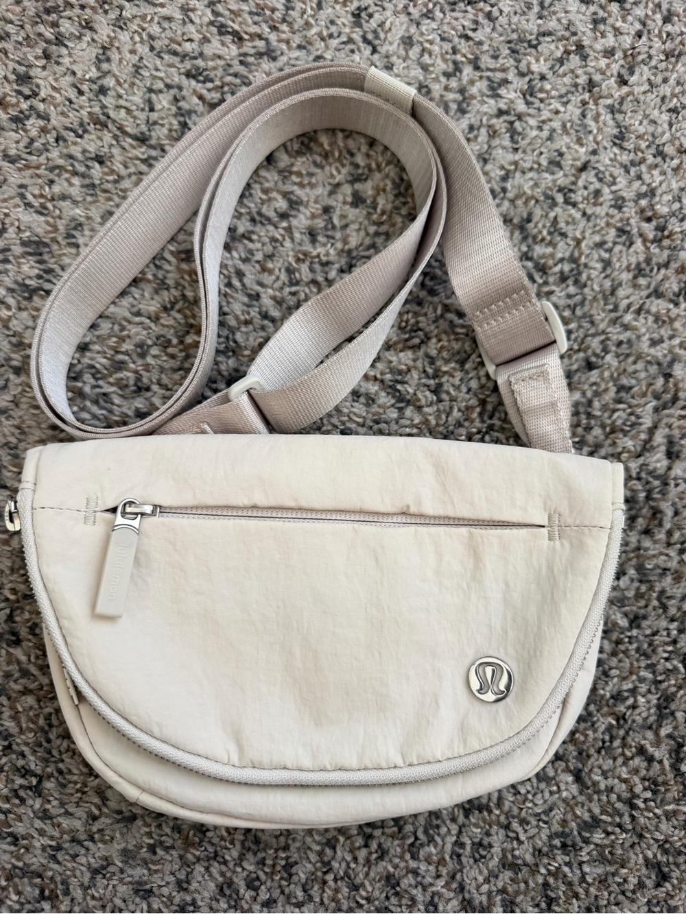 lululemon athletica Women's Cream Crossbody Bag